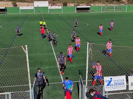 El Agroisa Huétor Tájar se trajo un punto de Almería (POLI ALMERÍA) 