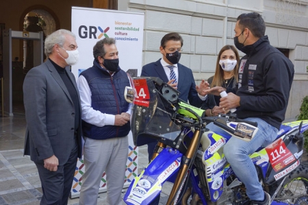 Imagen de la recepción a Yayo Carbonell (JAVIER ALGARRA / AYUNTAMIENTO)