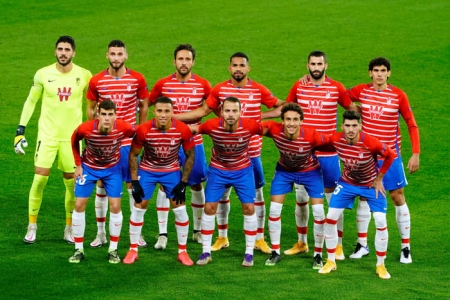 Onde inicial del Granada CF en una noche histórica (GRANADA CF)