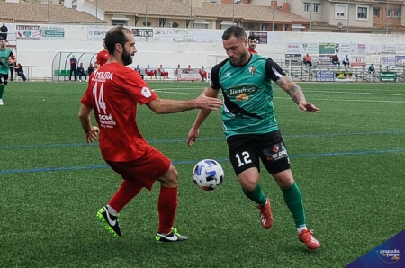 El Huétor Vega afronta derbi en casa ante el Maracena (BALDOMERO)