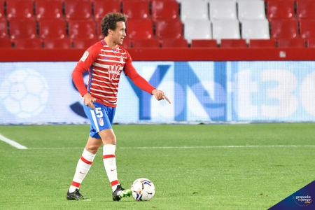 Luis Milla, el último en verse afectado por COVID-19 (JOSÉ M. BALDOMERO) Luis Milla, el último en verse afectado por COVID-19 (JOSÉ M. BALDOMERO)