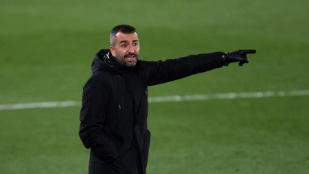 Diego Martínez, entrenador del Granada CF (JUANJO MARTÍN / EFE)