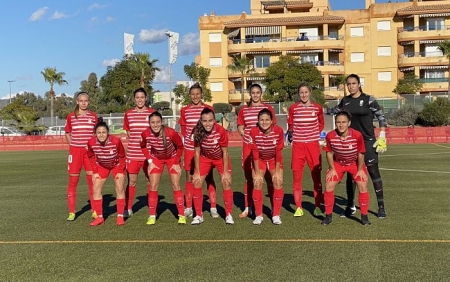 Once titular del Granada Femenino en el campo del Málaga (ISMAEL FERNÁNDEZ)