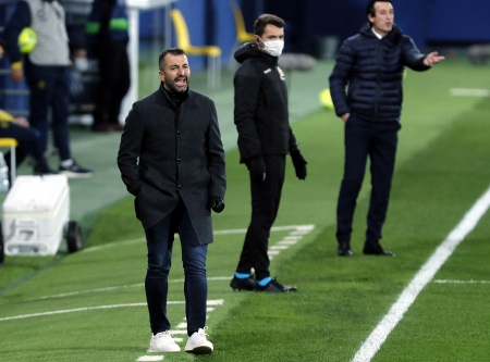 Diego Martínez, durante el partido en `La Cerámica´ (LALIGA)
