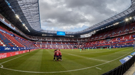 El Osasuna se impuso al Granada en el choque inaugural de la segunda vuelta (LALIGA)