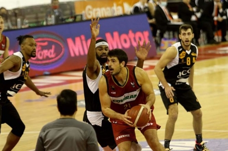 David Iriarte en el encuentro ante Lleida (JOSÉ VELASCO) 