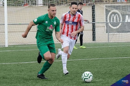 Arenas y Atarfe disputaron un intenso derbi (JOSÉ M. BALDOMERO) 