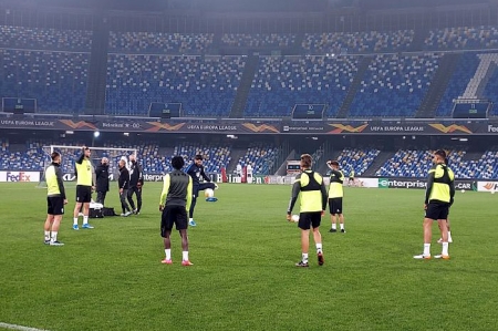 El Granada se ha ejercitado esta tarde sobre el césped del `Diego Armando Maradona´ (FRAN CALVO)