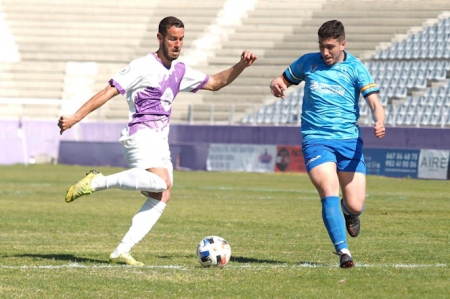 La UD Maracena plantó cara al Real Jaén (REAL JAÉN)