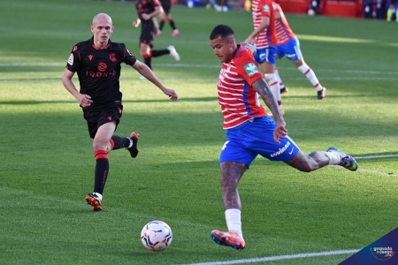 Kenedy, durante el último partido en casa ante la Real Sociedad (JOSÉ M. BALDOMERO)