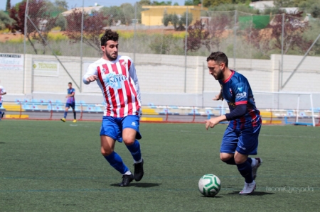 El Vandalia empató ante el Athletic Coín (ENCARNI QUESADA)