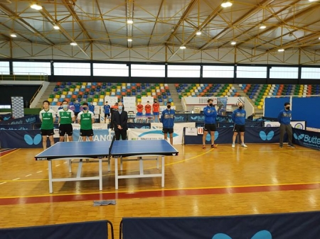 Inicio del partido ante Visit Pontevedra (COVIRÁN HUÉTOR VEGA) 