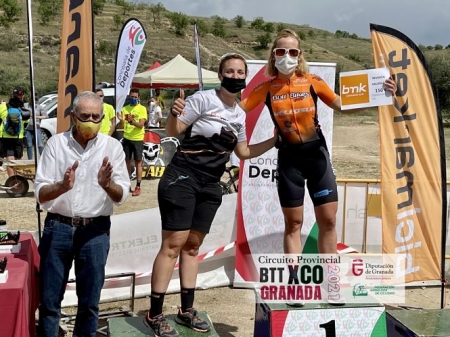 Podium en categoría femenina (FAC)