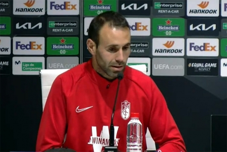 Víctor Díaz, jugador del Granada CF, durante la comparecencia de prensa (GCF)