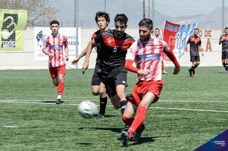 Fran Machado, en el momento de hacer el 2-1 antes del descanso (JOSÉ M. BALDOMERO)
