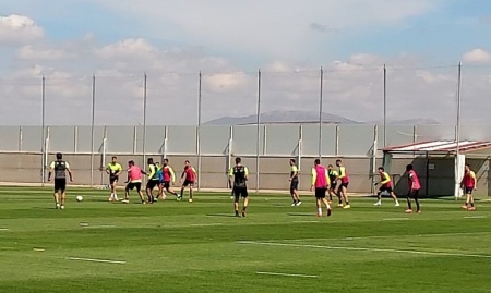 El Granada ha entrenado esta mañana en la Ciudad Deportiva (FRAN CALVO)