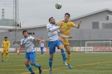 El FC Cubillas arrolló al Vera (GABRIEL R. LÁZARO)