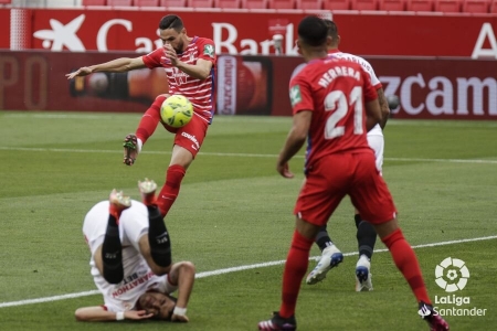 Puertas, en el momento de anotar el gol que fue anulado durante la primera parte (LALIGA)