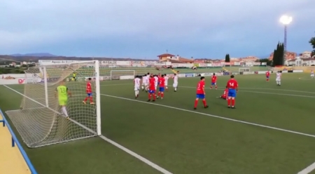 El Guadix CF celebra el tercer tanto (GUADIX CF) 
