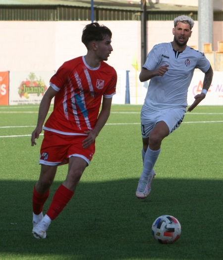 El CF Motril visita este domingo el estadio de `La Victoria` de Jaén (JESÚS HURTADO)
