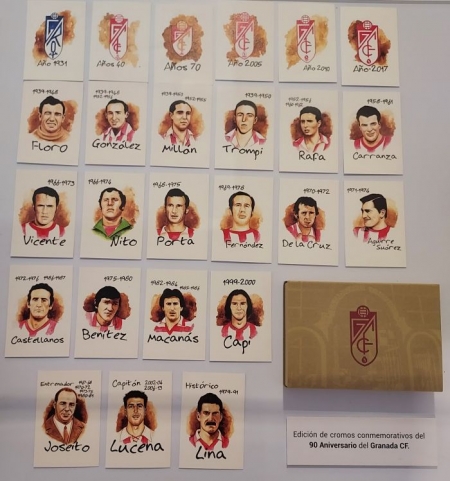 La colección de cromos al completo, en la exposición del 90 aniversario del Granada (FRAN CALVO)