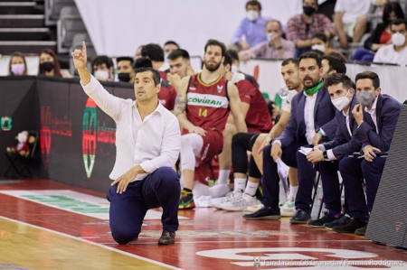 Pablo Pin en un momento del partido (FERMÍN RODRÍGUEZ /FUNDACIÓN CB GRANADA)