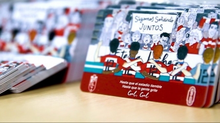 Imagen del carnet conmemorativo que el Granada enviará a todos sus abonados a lo largo de estos días (GCF)