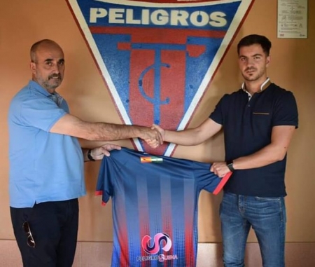 Presentación de Julio Franco como entrenador del Vandalia (VANDALIA DE PELIGROS) 