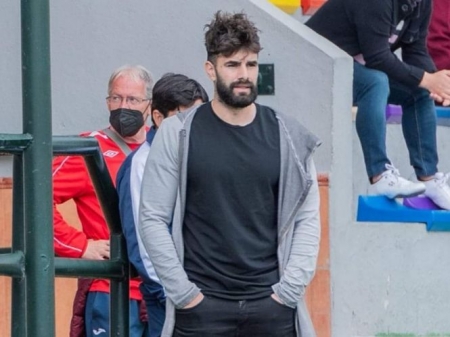 Jorge Moreno durante un partido con el Churriana (GRJ)