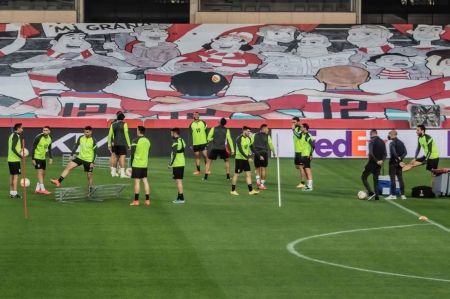 Telefónica ha llegado a un acuerdo con el Granada para una novedosa plataforma de análisis del equipo (JOSÉ VELASCO / GRJ)