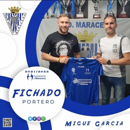 Sergio Gómez junto al nuevo portero de la UD Maracena, Migue García (UD MARACENA) 