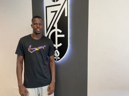 Cheikh Kane es nuevo portero del Recreativo (GRANADA CF) 