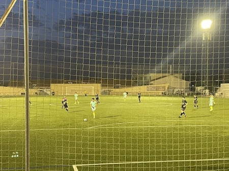 El Recreativo se llevó la victoria ante el Huétor Vega (CD HUÉTOR VEGA) 