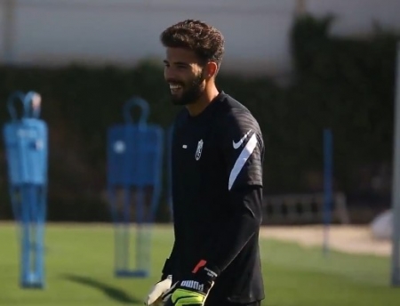 Luís Maximiano, durante su primer entrenamiento como  jugador del Granada (GCF)