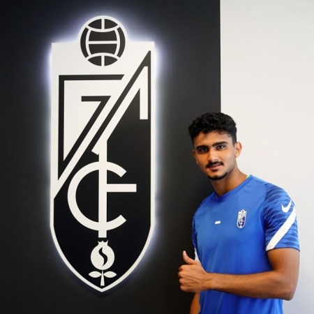 Youness ya es jugador del Recreativo (GRANADA CF) 
