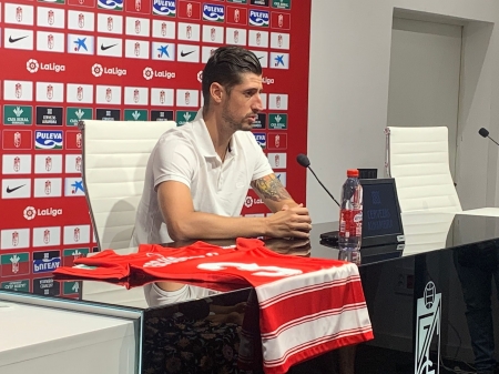 Sergio Escudero habló para los medios oficiales del Granada (JOSÉ VELASCO / GRJ)