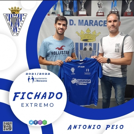 Antonio Peso con en su presentación como jugador del Maracena
