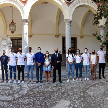 Presentación del convenio entre Ayuntamiento de Granada y Granada CF (JAVIER ALGARRA/ AYUNTAMIENTO)
