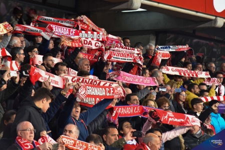 El Granada ya ha sacado a la venta las entradas para el partido del domingo frente al Sevilla (JOSÉ M. BALDOMERO)