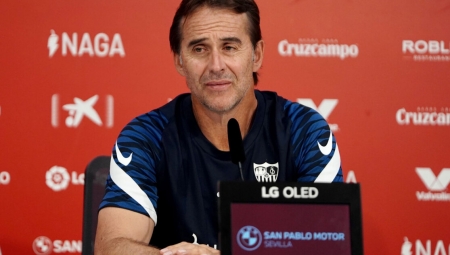 Julen Lopetegui, en la rueda de prensa previa al derbi ante el Granada (SFC)