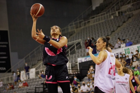 El Raca Granada inició la LF Challenge con victoria (FERMÍN RODRÍGUEZ / RACA) 