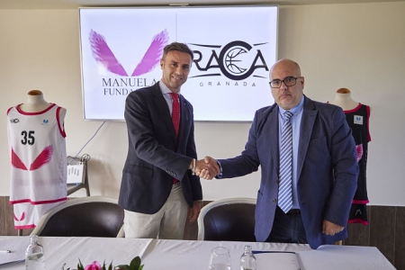 Imagen de la firma del acuerdo de patrocinio (RACA) 