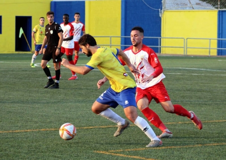 El CD Huétor Tájar confía en sumar los tres puntos ante el filial del Málaga (PACO CASTILLO)