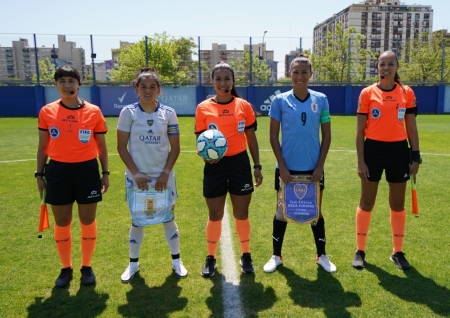Pamela González portó el brazalete de Uruguay en la victoria de su selección ante Boca Juniors (AUF FEMENINO)