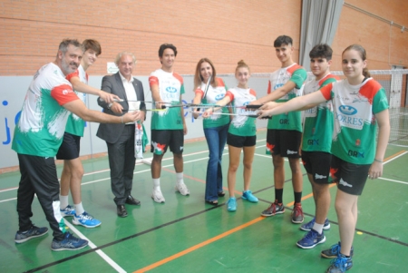 El Concejal de Deportes, José Antonio Huertas ha visitado al Club Bádminton Granada (BÁDMINTON GRANADA) 