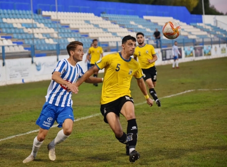El CF Motril volvió a pinchar en casa  (SENANARIO MUCHO DEPORTE)