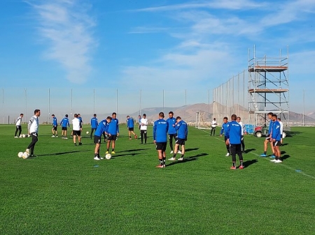 Imagen del entrenamiento del Granada durante la mañana del lunes en la Ciudad Deportiva (FRAN CALVO)