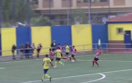 Acción ofensiva del Atlético Porcuna (WEB DIRECTO) 