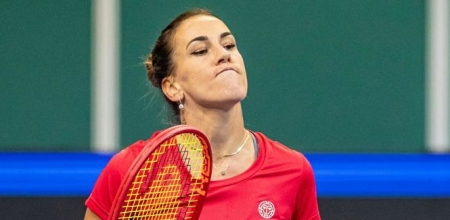 Momento del partido de Nuria Parrizas  (MARTIN DIVISEK / EFE)