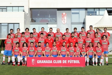 Fotografía de familia del Granada Genuine 2020/21 (GCF)